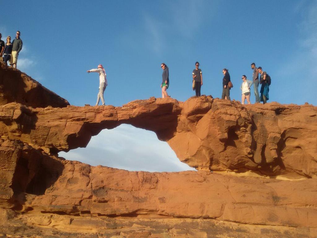 Wadi Rum Quiet Village Camp Bagian luar foto