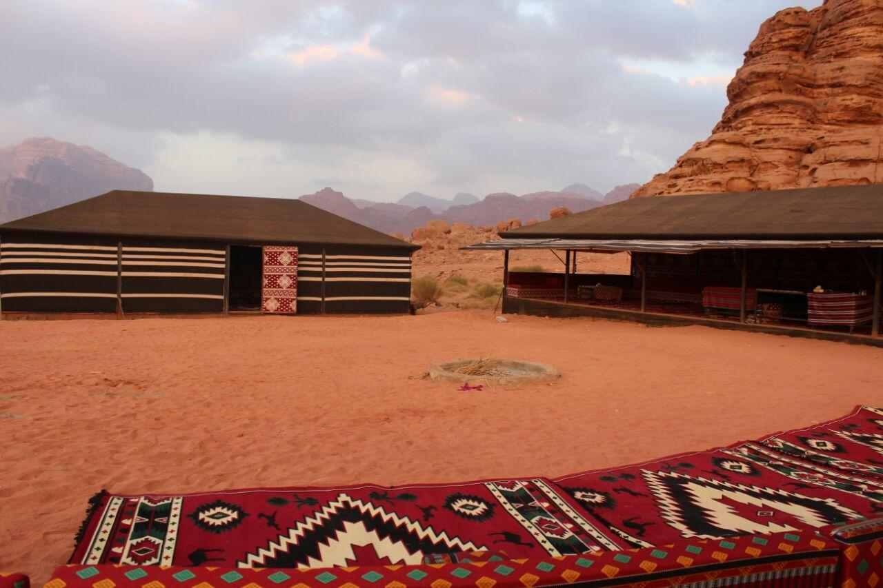 Wadi Rum Quiet Village Camp Bagian luar foto