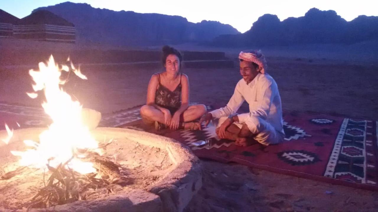 Wadi Rum Quiet Village Camp Bagian luar foto